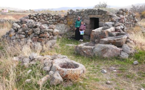 Photo 9 - A typical treading vat in a ‘fruit garden’