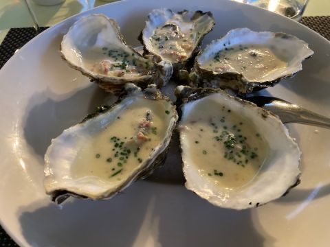 Oysters at Le Moulin