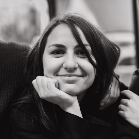 Leila, ukraine volunteer