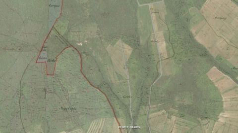Current satellite image of Csirke-mál [in centre] superimposed on 1866 cadasral map