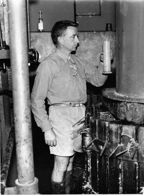 Cyril Henschke and basket press in 1950s