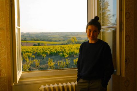 Plaisance Vanessa by window @nomades_studio copyright