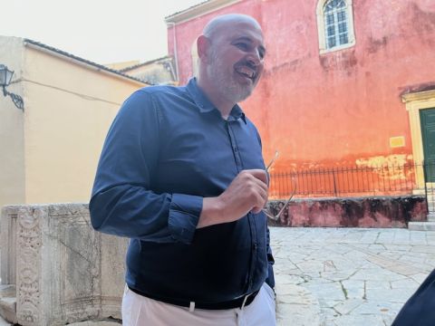 Yiannis Vlachos, Venetian Well owner