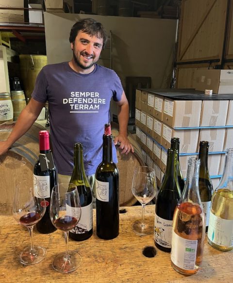 Adrian Moréno of Dom Régazel in t shirt