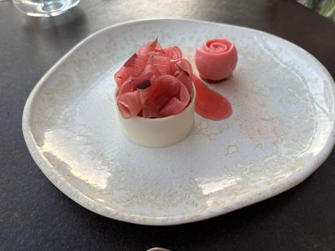 Le Montrachet rhubarb