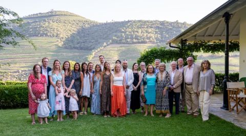 Syms aplenty at Bomffim on the first night