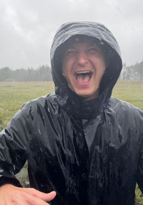 Jan Philipp Berner in the rain on his salt marsh