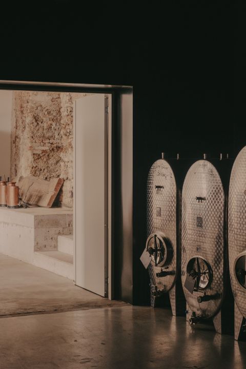 Stainless steel tanks in the Fritsch winery