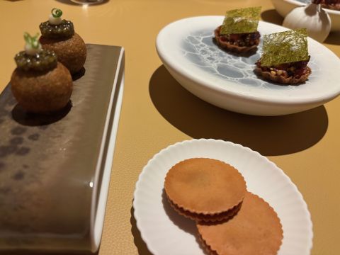 Bonheur amuse bouches