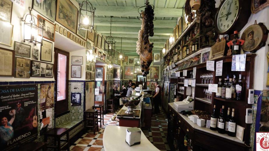 Las Teresas with hams