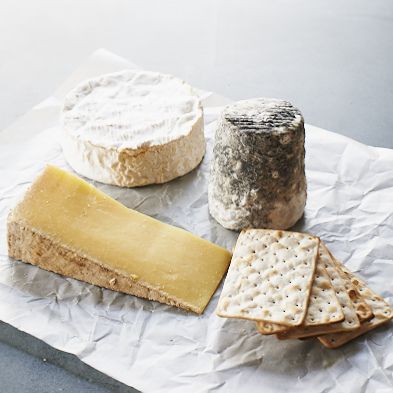 Courtyard Dairy monthly-cheese-club-subscription cheeses example