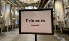 Direction sign for 2021 primeurs tasting at Ch Troplong Mondot in April 2022 